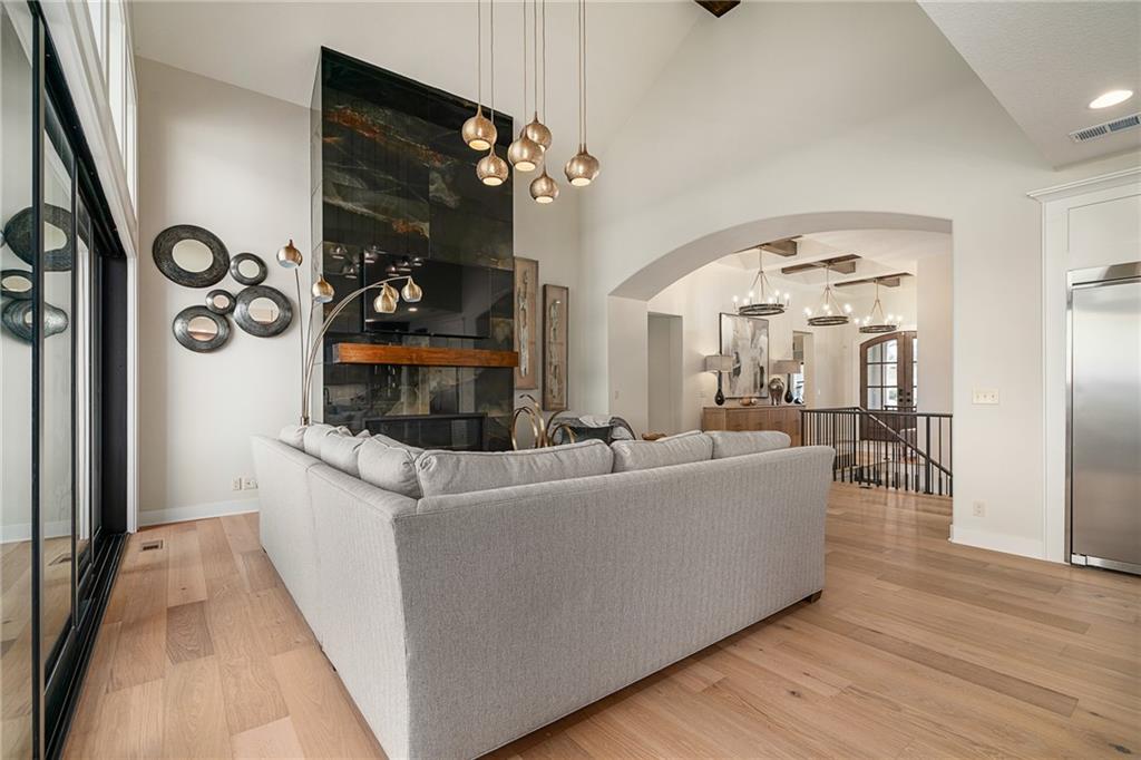 Photo 5 of 1406 Upton Court