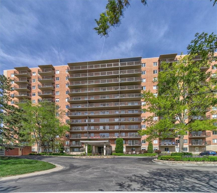 Photo of 4550 Warwick Boulevard #106