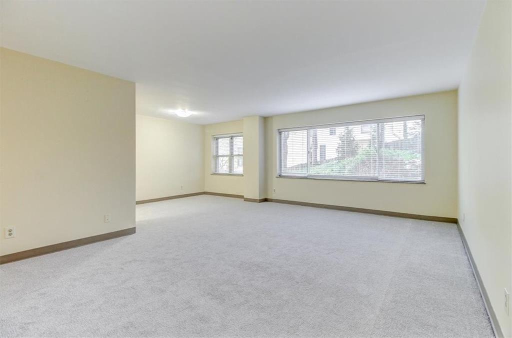 Photo 6 of 4550 Warwick Boulevard #106