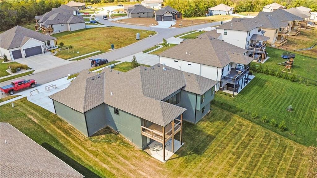 Photo 6 of 604 Blackhawke Drive