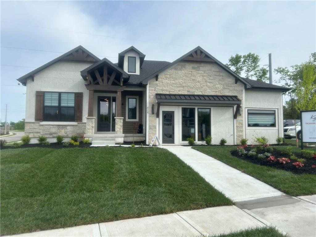 Photo of 424 SE Maxwell Drive
