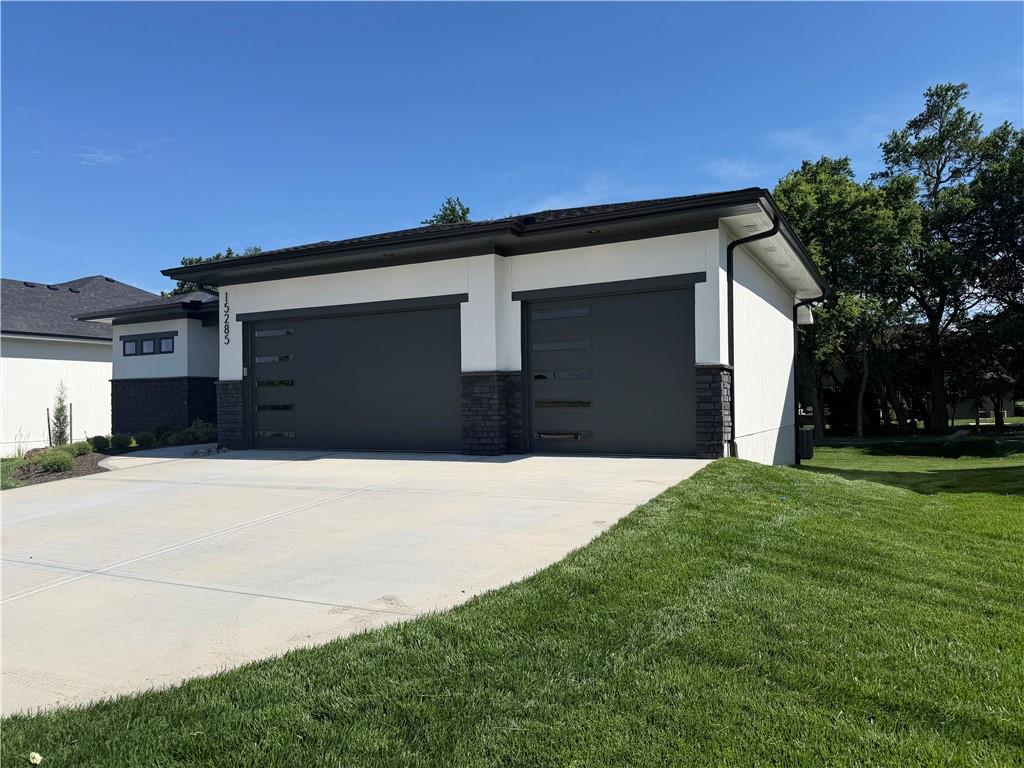 Photo 3 of 15285 W 162nd Street