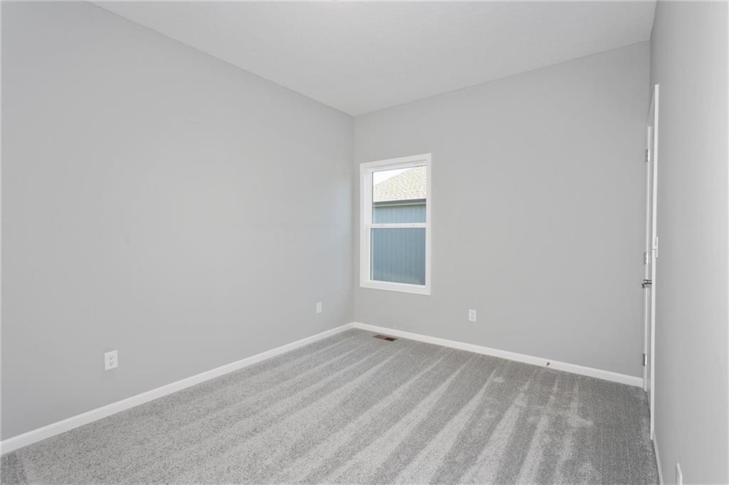 Photo 4 of 8890 N Monroe Avenue