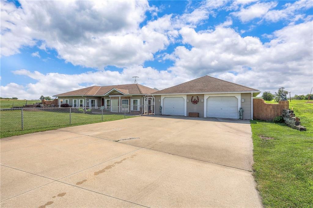 Photo 3 of 10804 Wellman Road