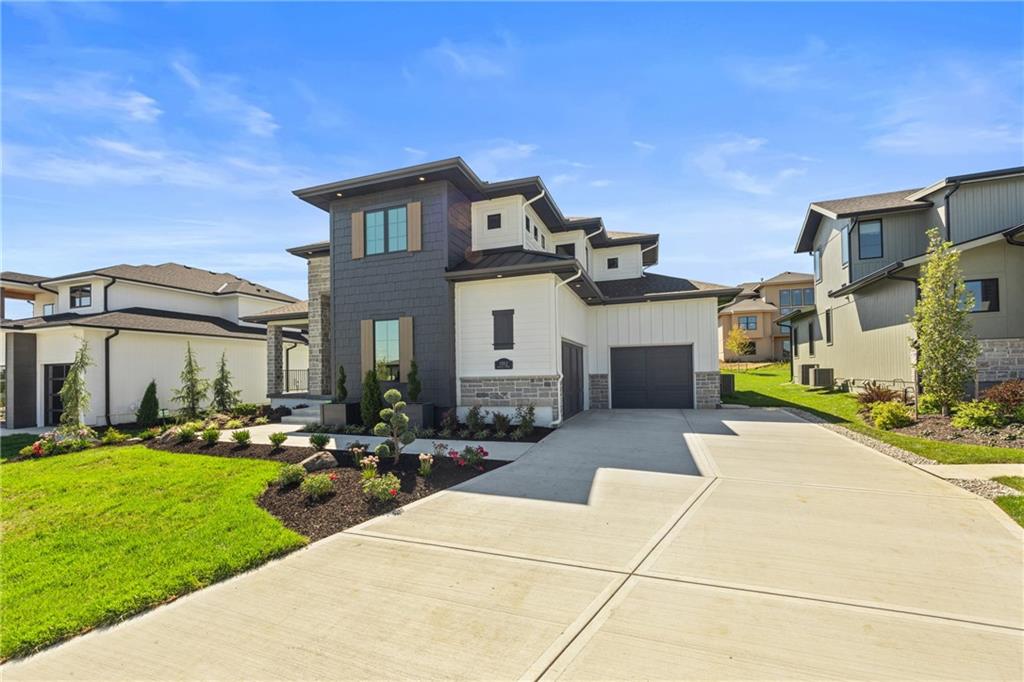 Photo 4 of 17012 Rosehill Street