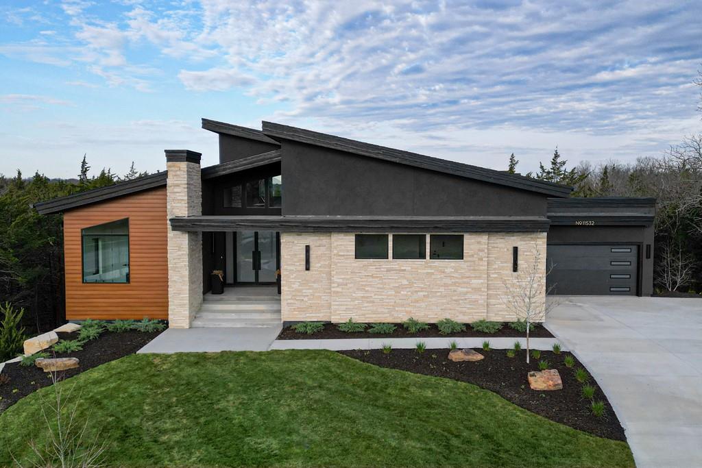 Photo of 11532 S Hollis Lane