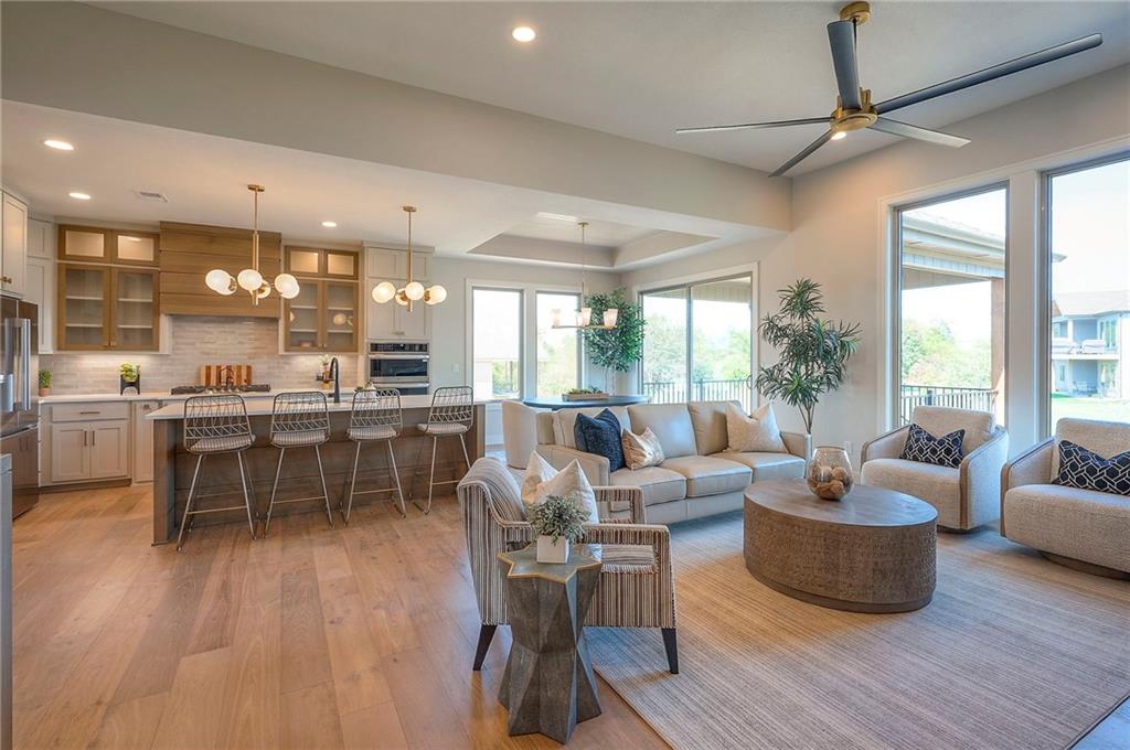 Photo of 908 Savannah Lane