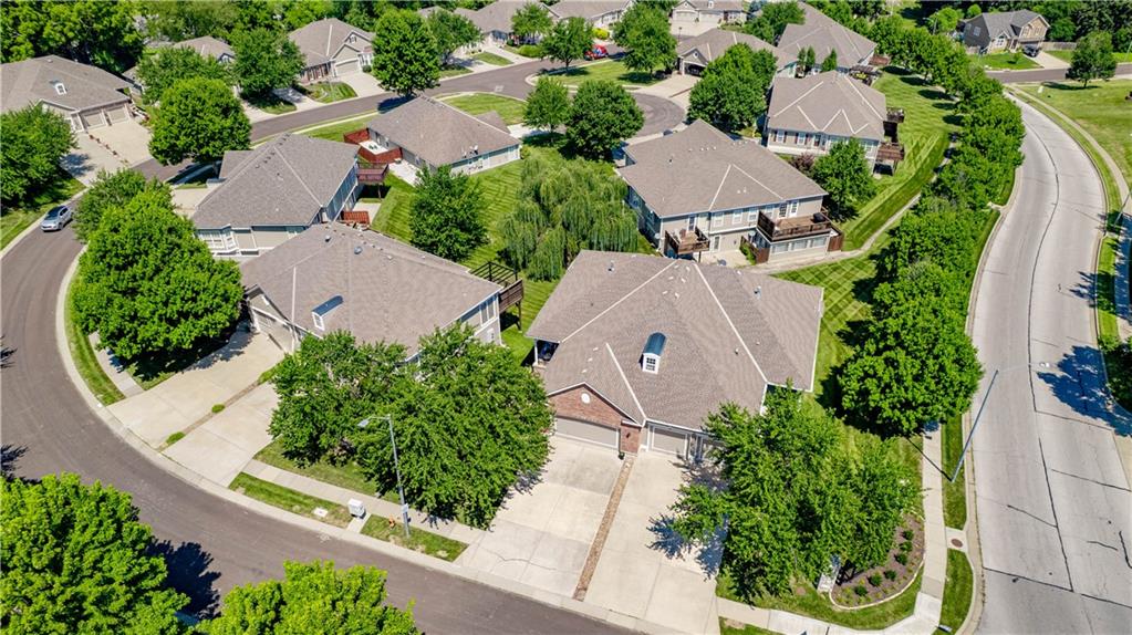 Photo 3 of 3722 S Bolger Court