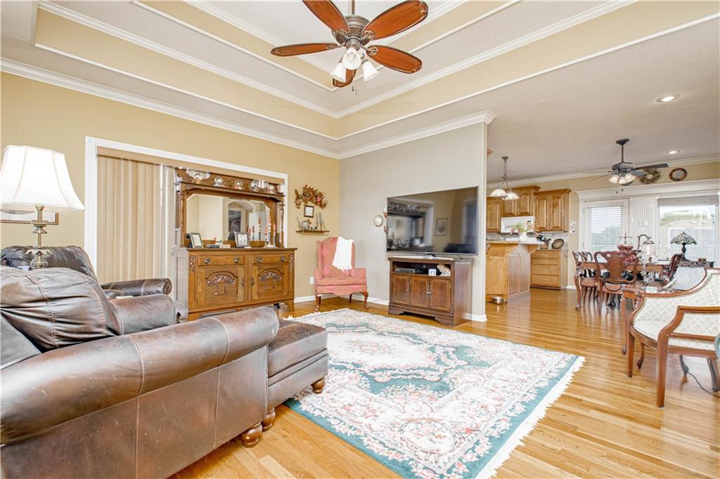 Photo 4 of 3722 S Bolger Court