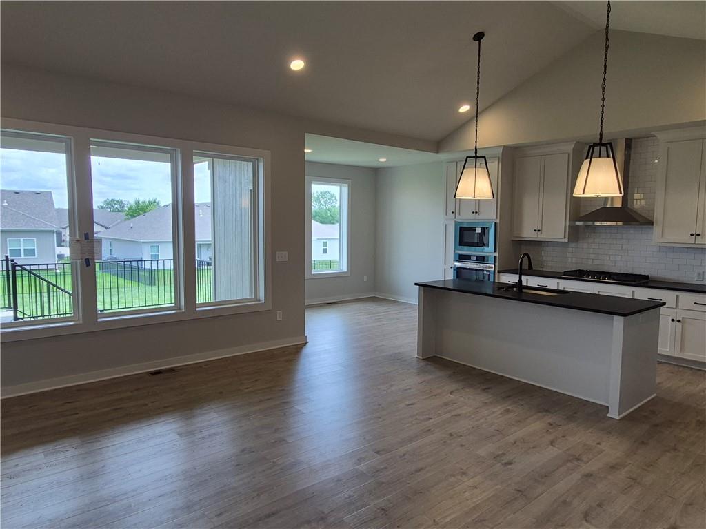 Photo 5 of 4943 146th Street