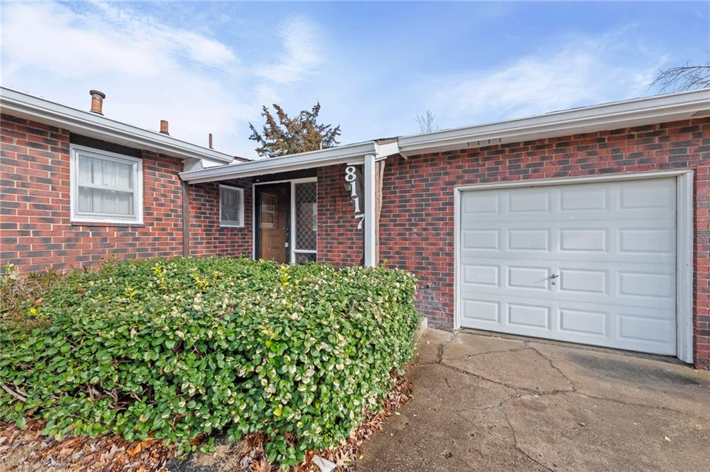 Photo of 8117 Manning Avenue