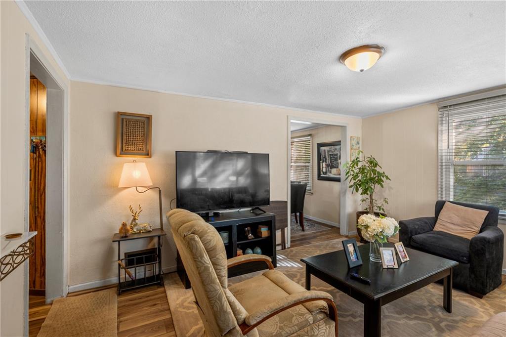 Photo 5 of 3109 S 8TH Terrace