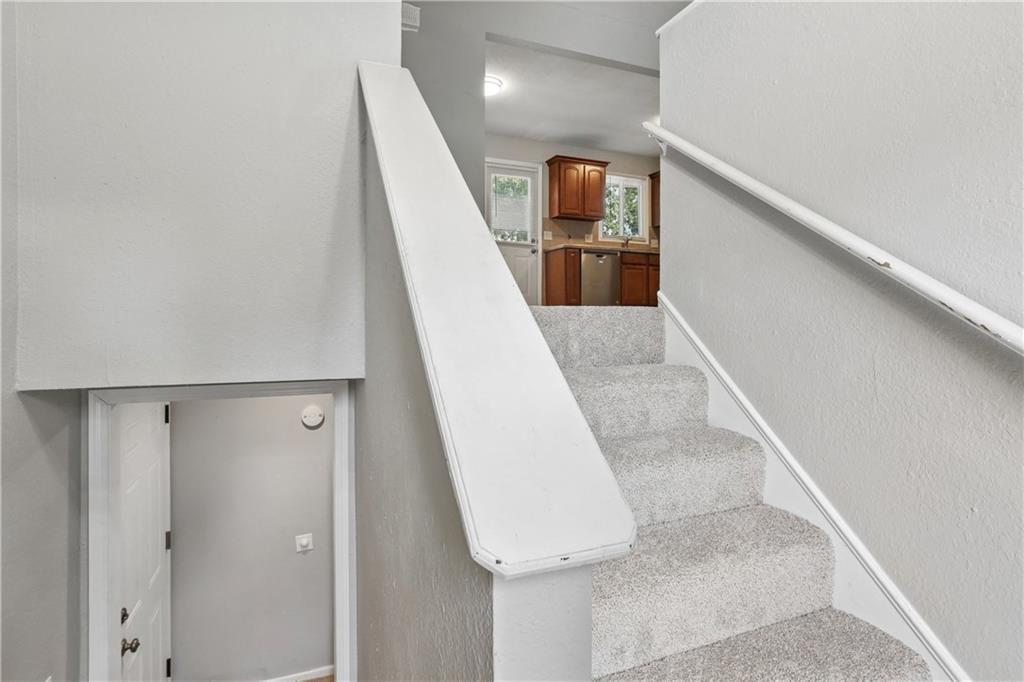 Photo 4 of 1518 SE 15th Street