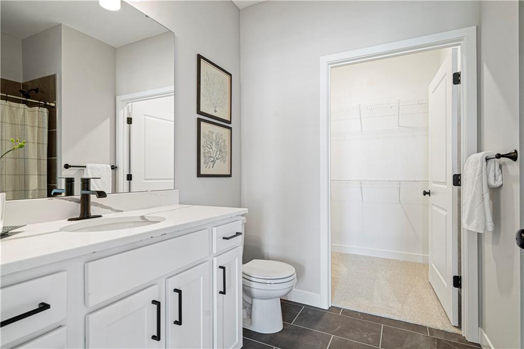 Photo 5 of 18375 W 205th Street