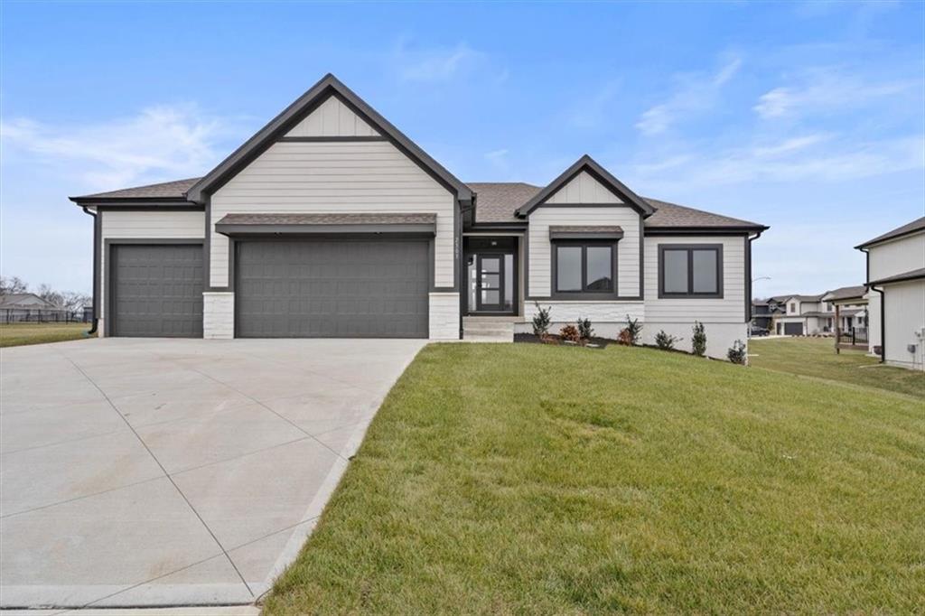 Photo of 2303 SW Serena Place
