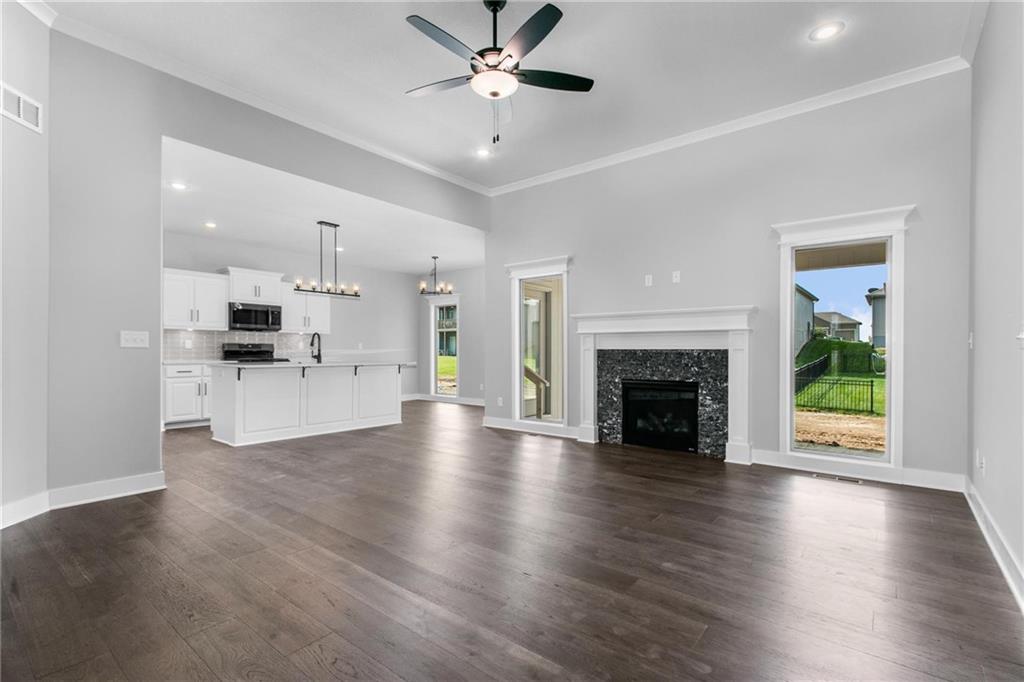 Photo 6 of 9427 N Belton Avenue