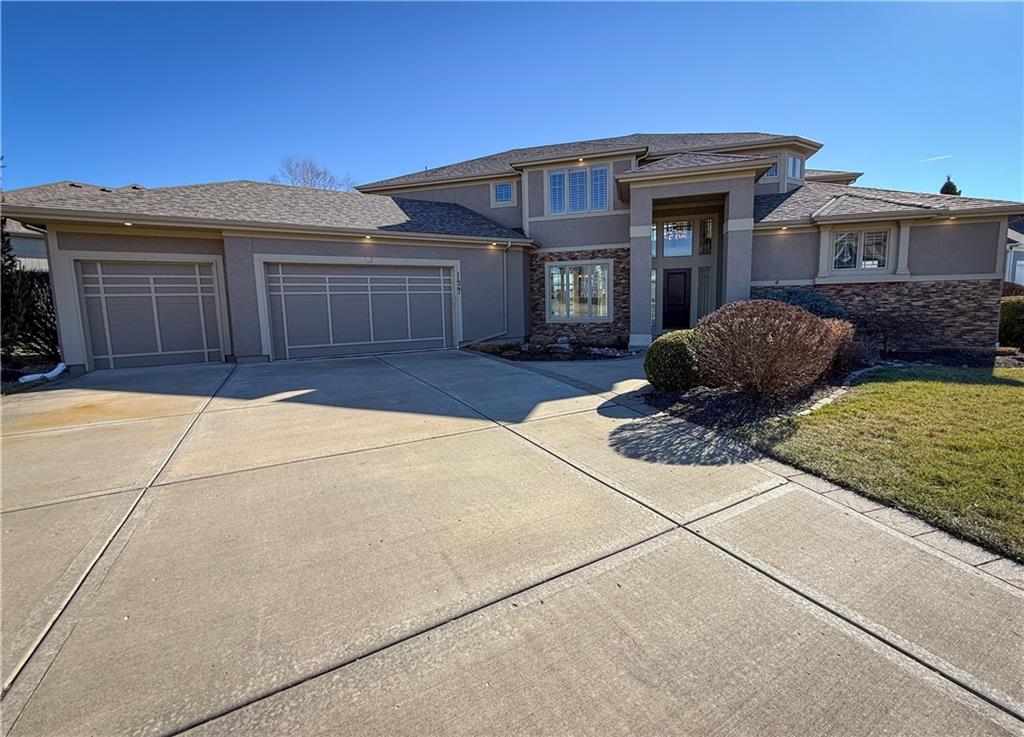 Photo 4 of 1427 Young Circle
