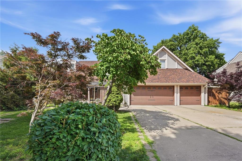Photo 5 of 4100 NE SHADY LANE Drive