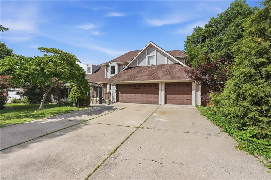 Photo 6 of 4100 NE SHADY LANE Drive