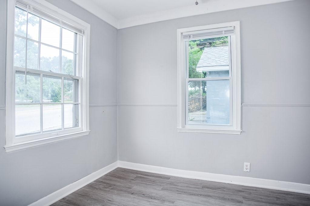 Photo 7 of 2660 Armstrong Avenue