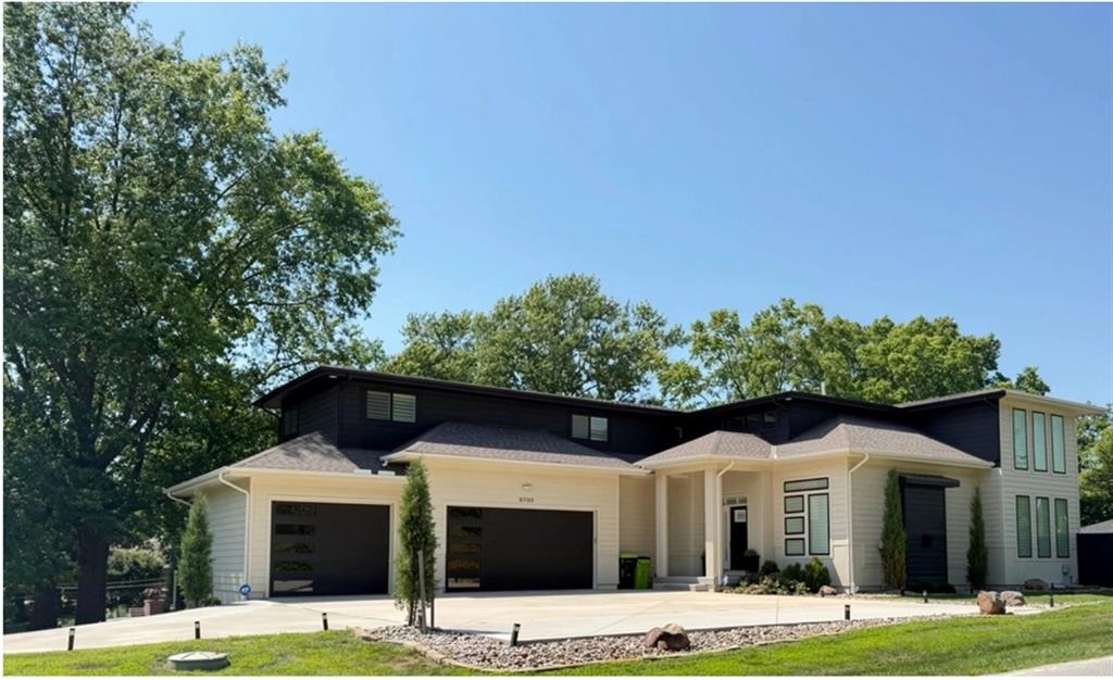 Photo of 9702 NW 75th Street