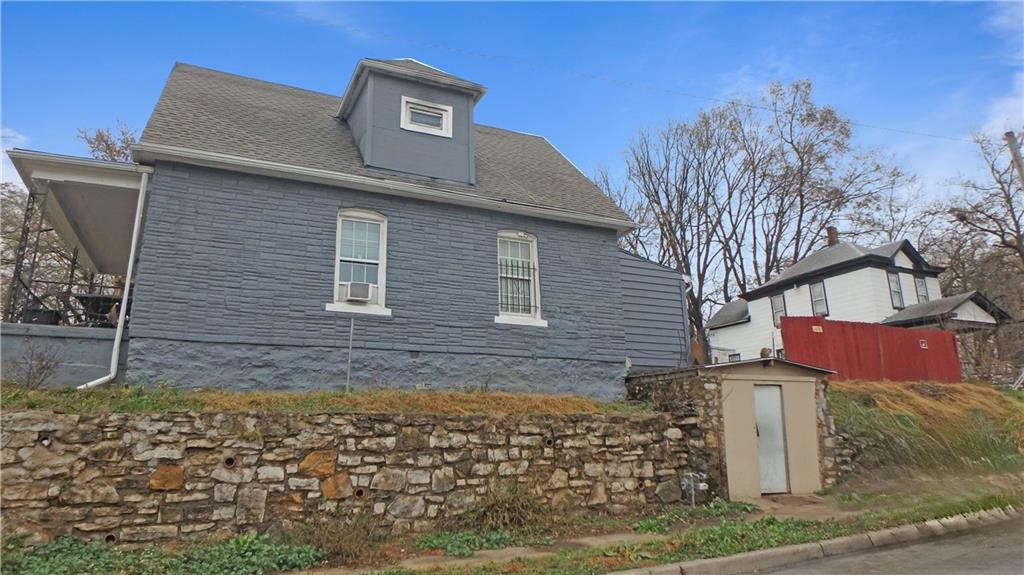 Photo 2 of 3501 E 26th Street
