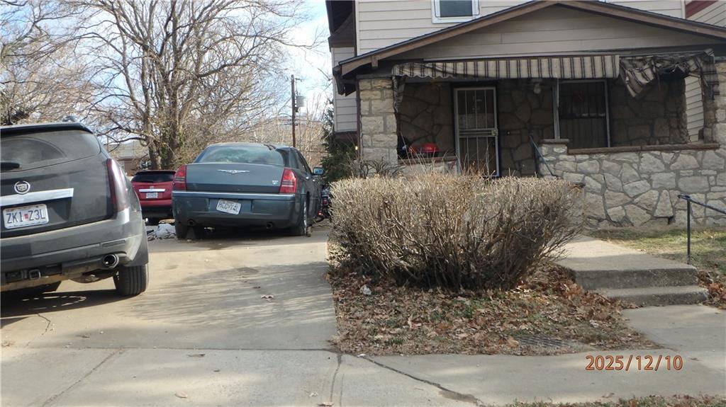 Photo 3 of 3427 Wabash Avenue