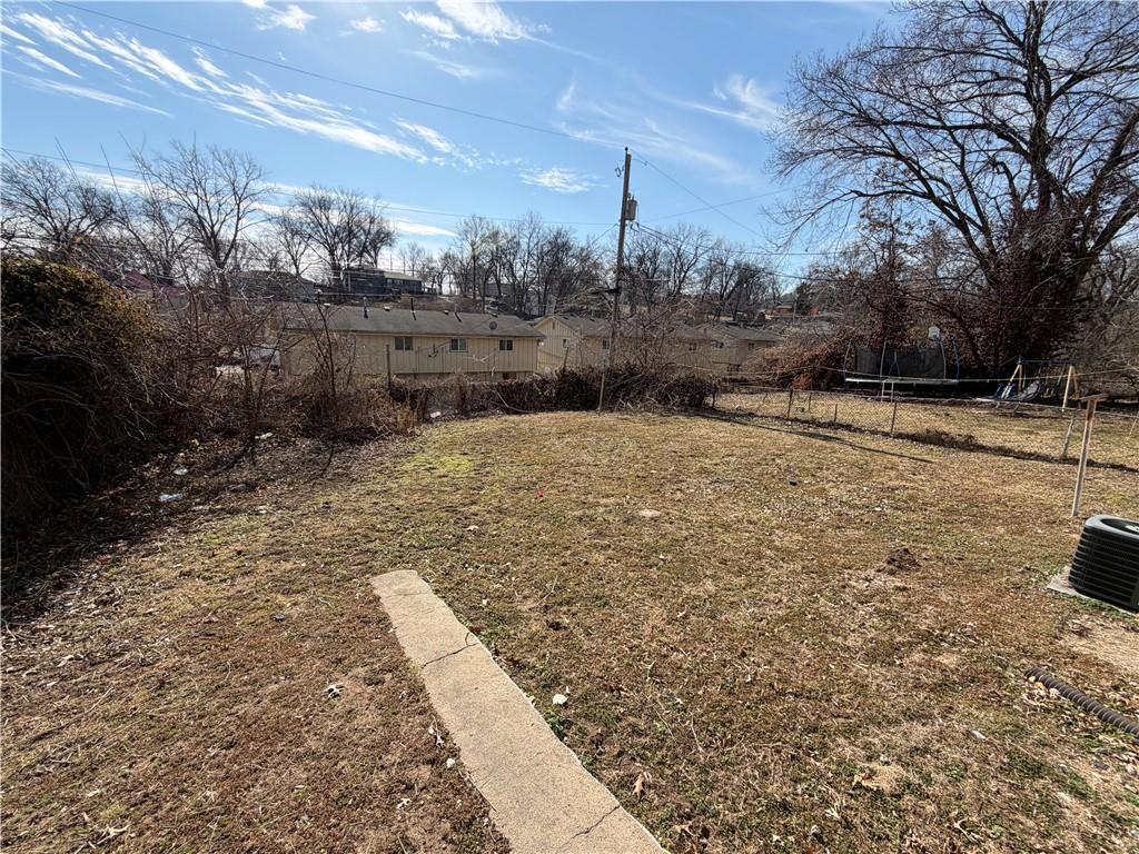 Photo 5 of 3007 New Jersey Avenue