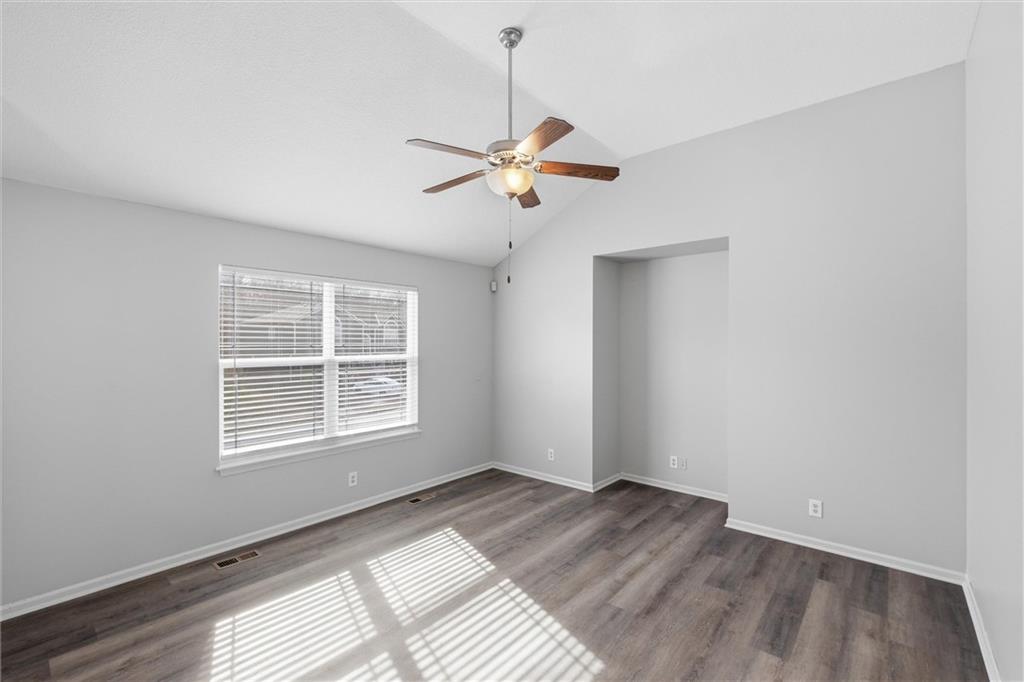 Photo 5 of 406 Timbercreek Drive