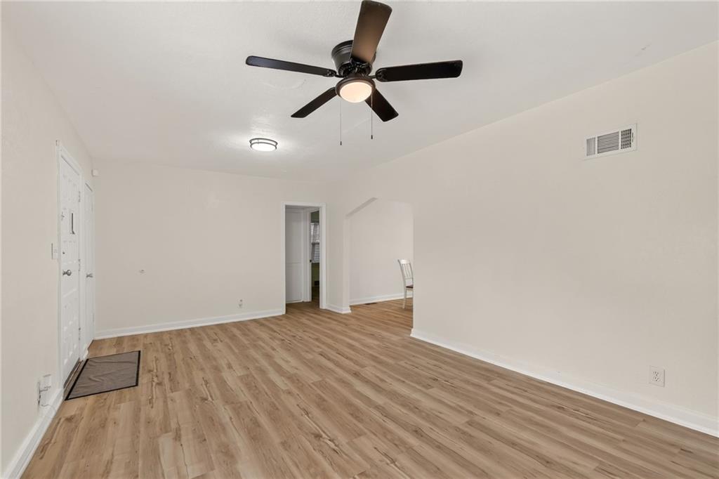 Photo 5 of 2216 E 72nd Street