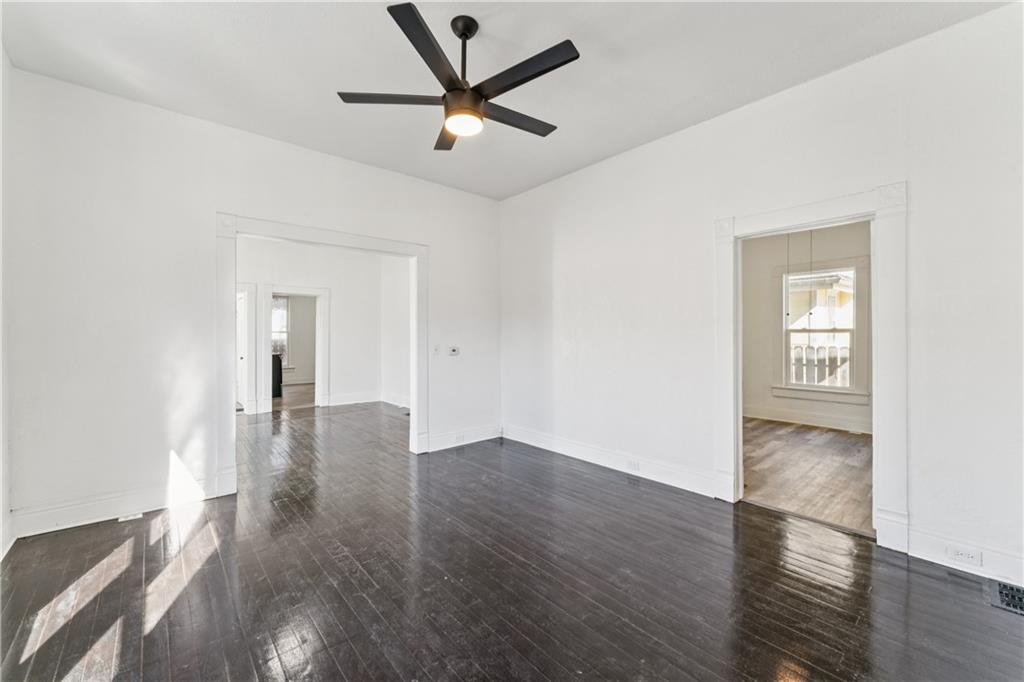 Photo 4 of 426 Benton Avenue