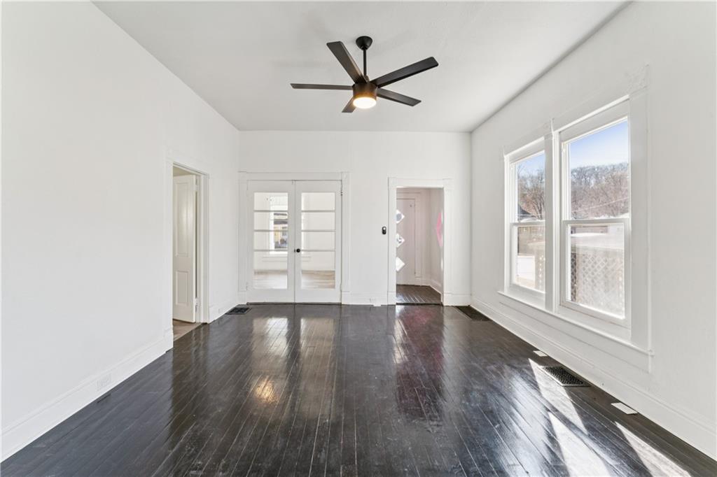 Photo 7 of 426 Benton Avenue