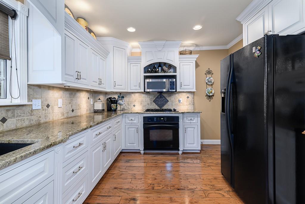 Photo 6 of 2217 N 99th Street