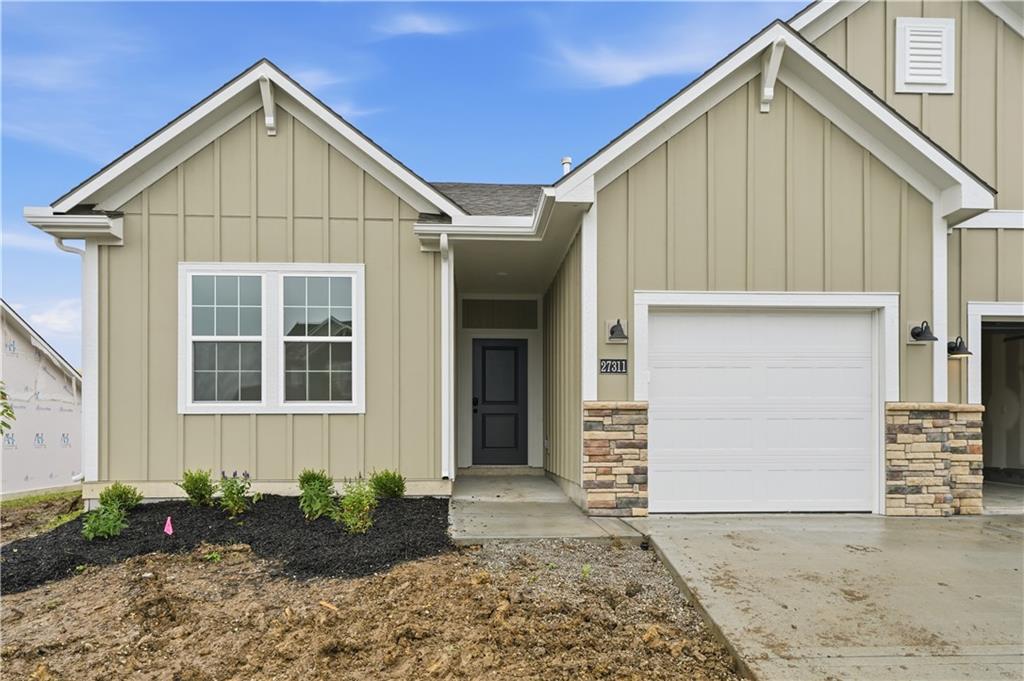Photo of 12408 S Acacia Drive