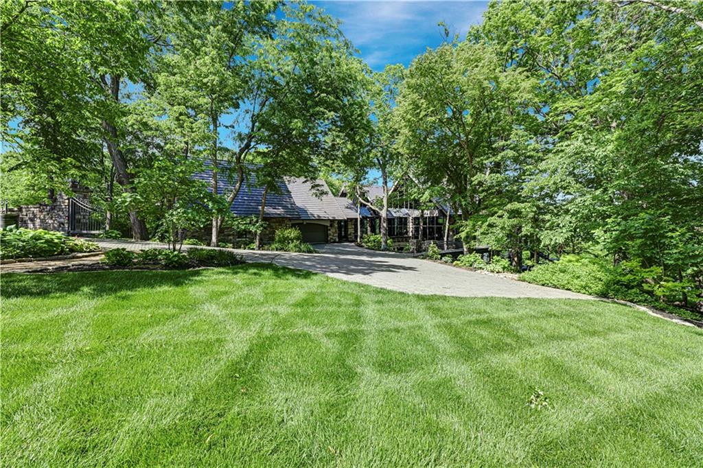 Photo 2 of 16900 Highland Ridge Drive