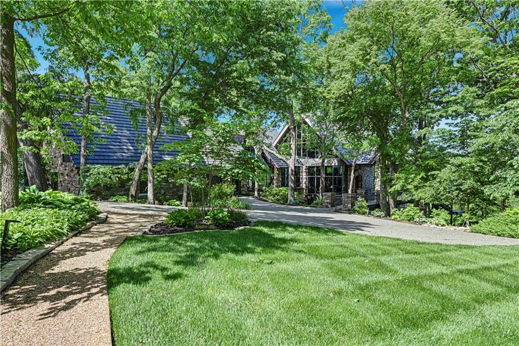 Photo 3 of 16900 Highland Ridge Drive