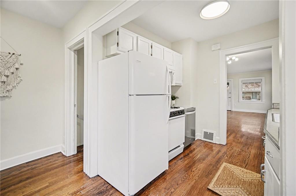 Photo 7 of 1025 E 76th Street