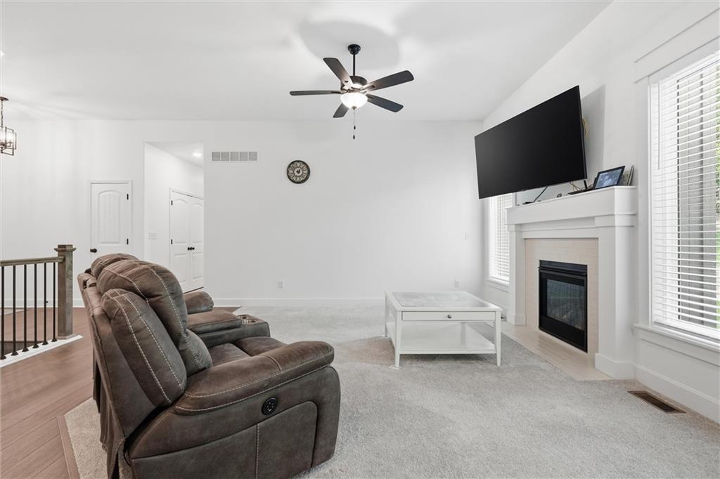Photo 7 of 204 S MARIMACK Court