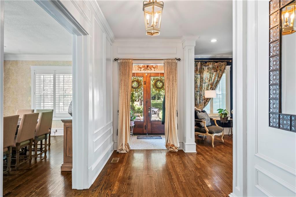 Photo 5 of 3215 Windsor Avenue