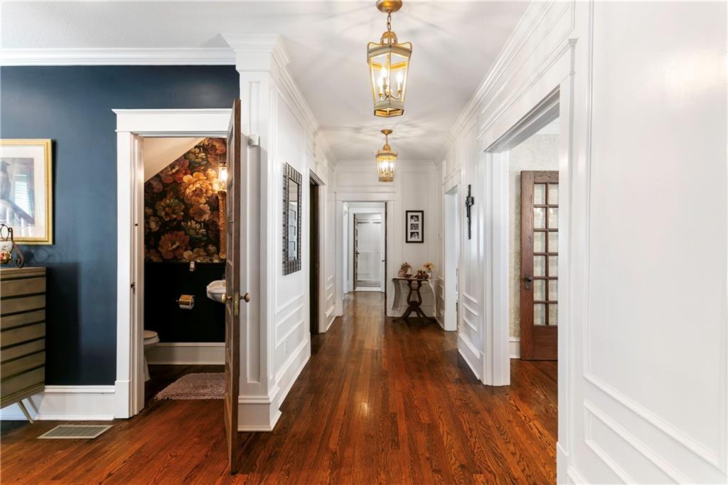 Photo 6 of 3215 Windsor Avenue