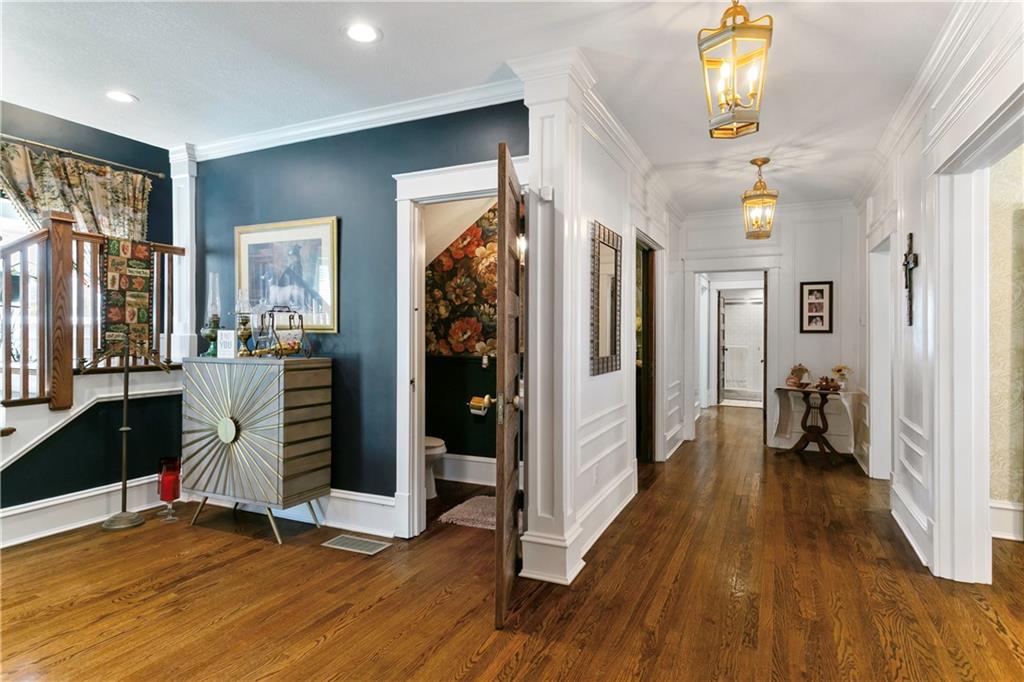 Photo 7 of 3215 Windsor Avenue