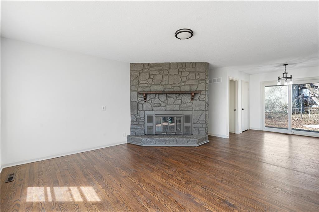 Photo 6 of 8604 E 84th Terrace