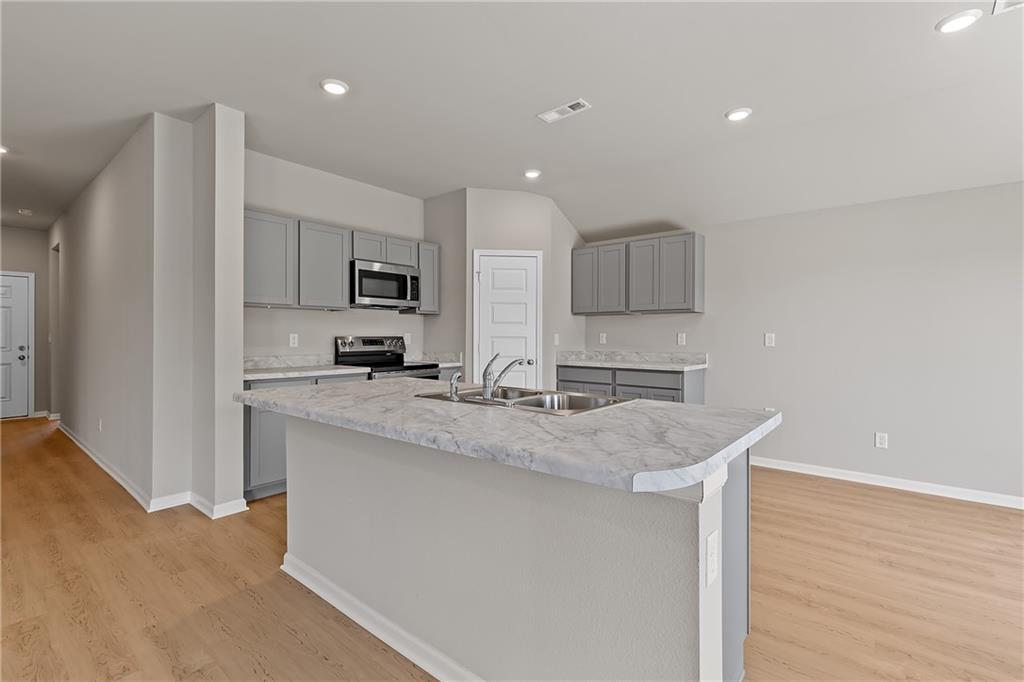 Photo 5 of 20847 Starside Street