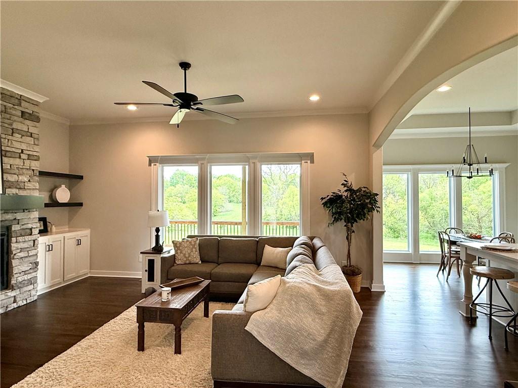Photo 4 of 1059 Fir Lane