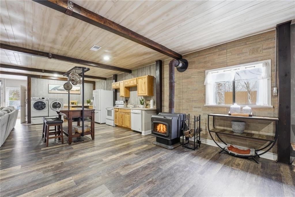 Photo 6 of 11155 Hubbard Road