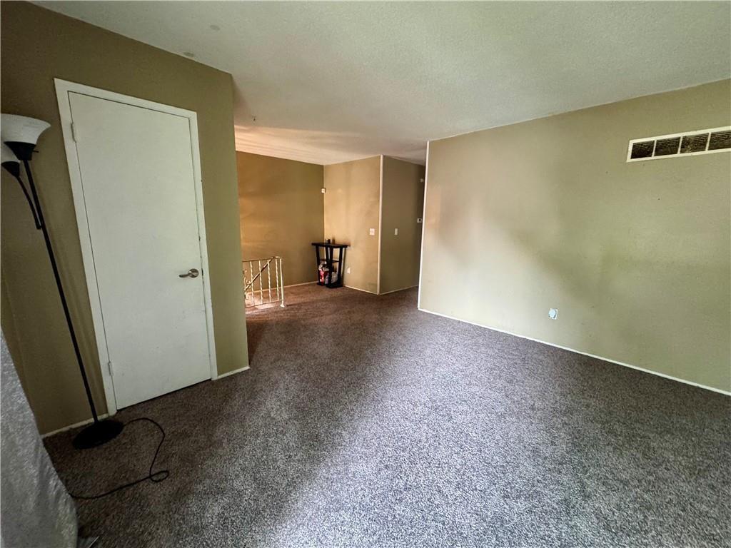Photo 3 of 14051 Dunbar Court