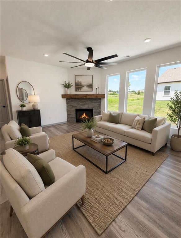 Photo 2 of 1300 NE Sequoia Court