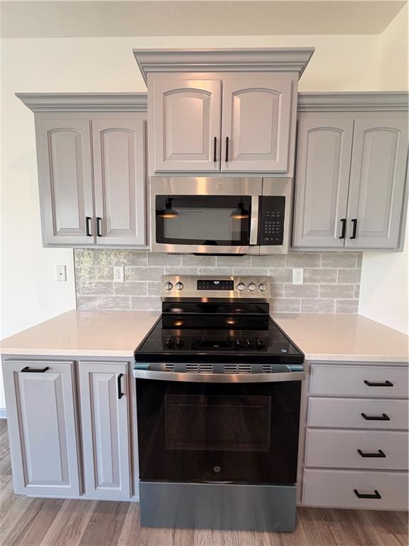 Photo 6 of 1300 NE Sequoia Court