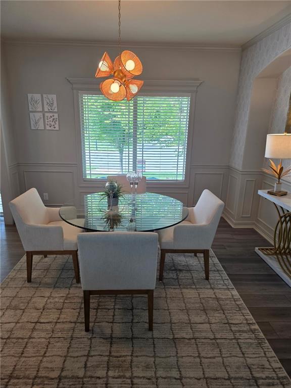 Photo 6 of 104 SW Greenbriar Drive
