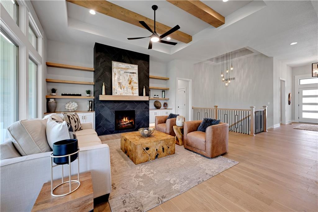 Photo 6 of 9938 Brockway Street